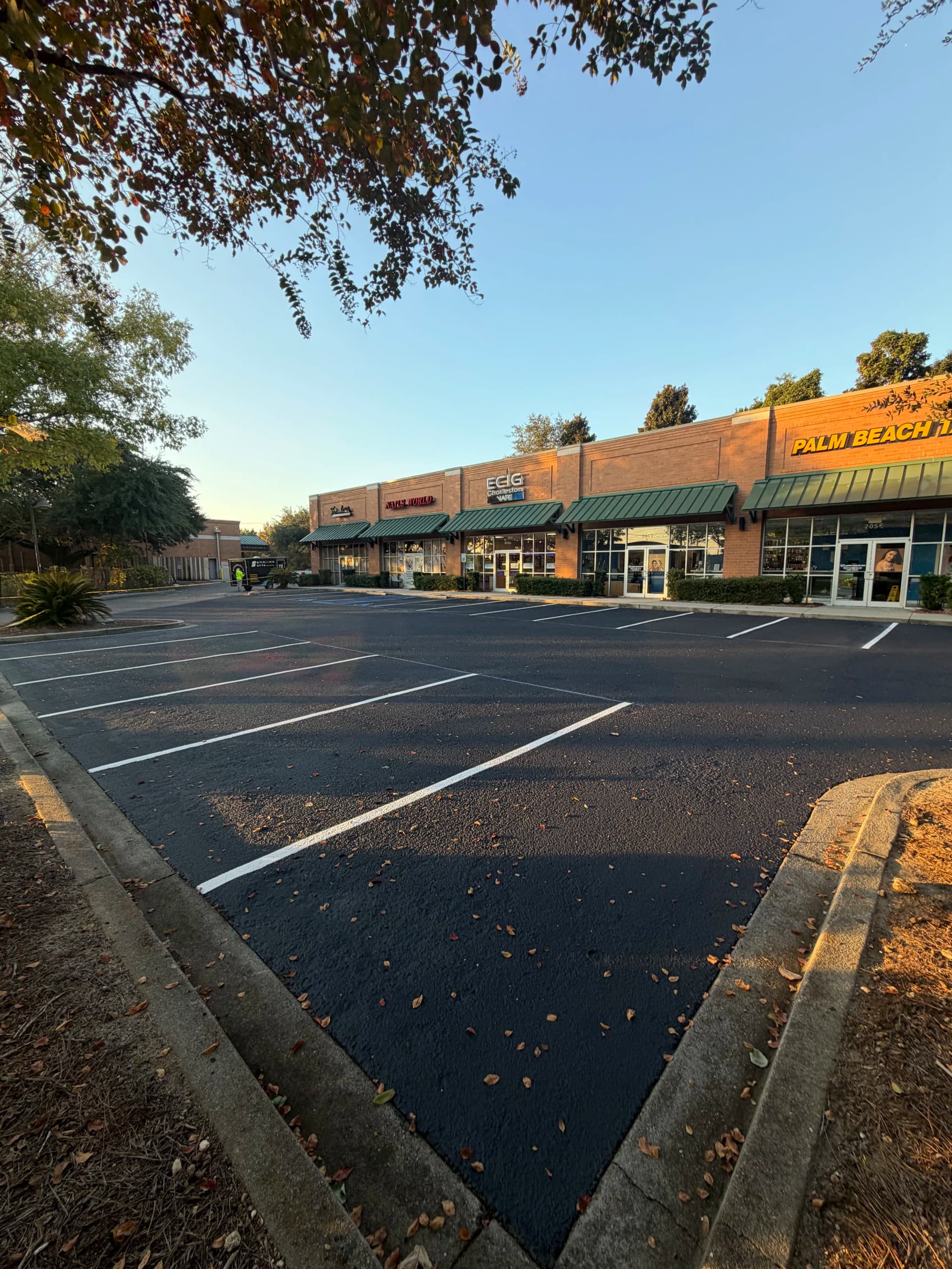 Gallery photos for Parking Lot Sealcoating and Striping Done Right in Summerville SC: Image #2