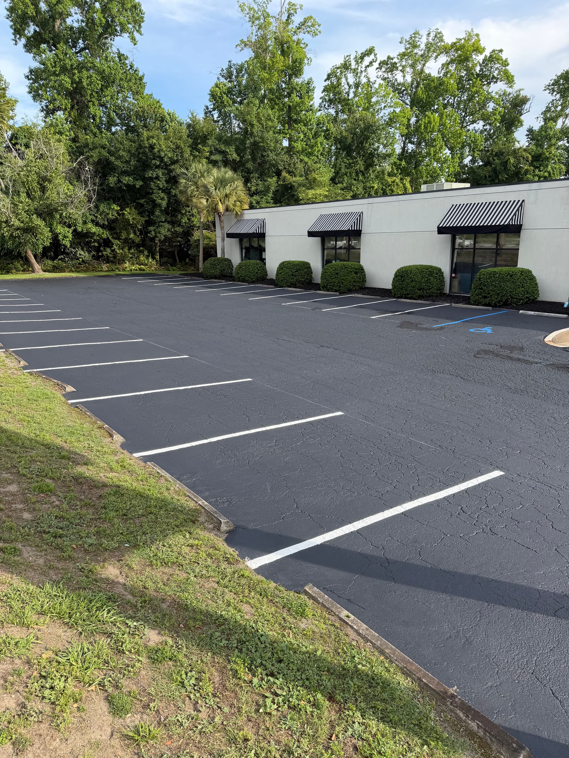 Seal Coat and Fresh Striping at Southeastern Galleries image